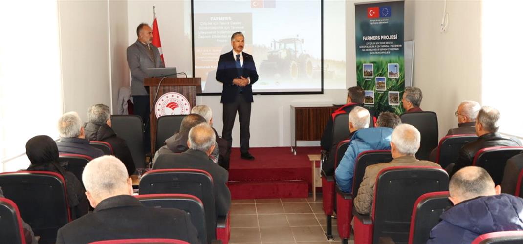 FARMERS Projesi Kapsamında Kahta’da Üreticilere Yönelik Eğitim Toplantısı Düzenlendi.